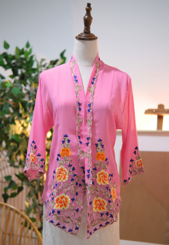LEIA KEBAYA TOP 9.0 IN  FLAMINGO