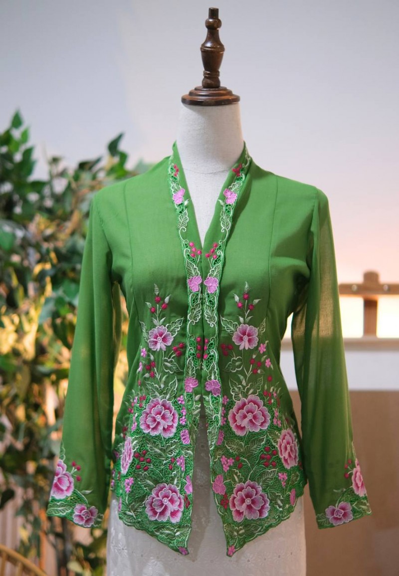 LEIA KEBAYA TOP 9.0 IN  LIME
