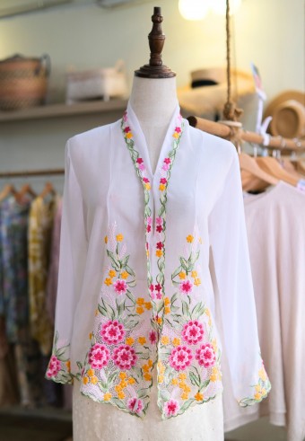 LEIA KEBAYA TOP 8.0 WHITE BLOSSOM
