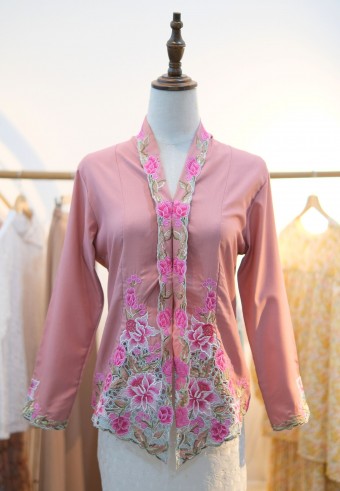 ARIA KEBAYA TOP  IN DUSTY PINK