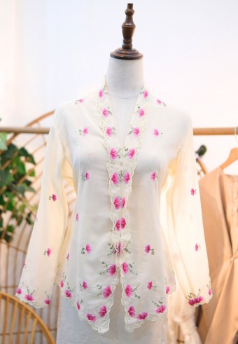 HANA KEBAYA IN SWEET FOAM