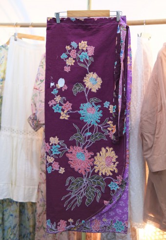 FLORA PAREO BATIK IN PALM