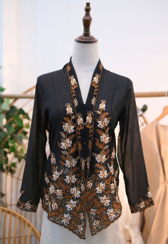 HANA KEBAYA IN BROWN BLACK