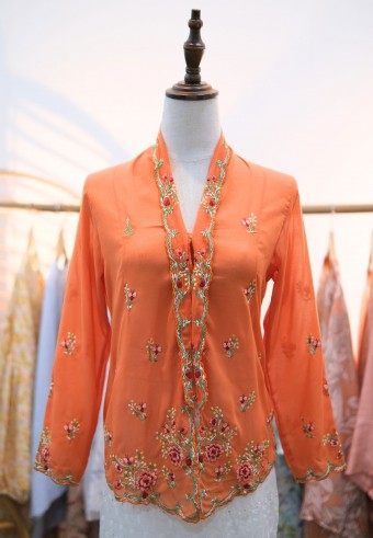 HANA KEBAYA BUTTON TOP 3.0 IN CORAL