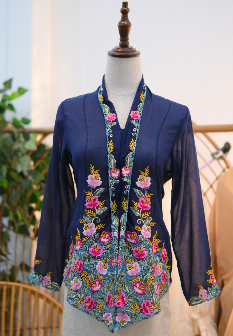 HANA KEBAYA IN INK BLUE