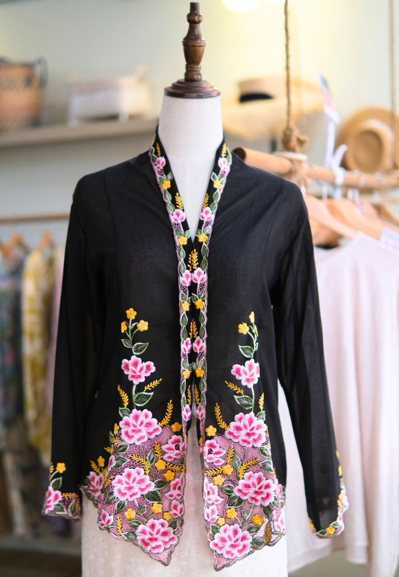 LEIA KEBAYA TOP 8.0 BLACK BEAN