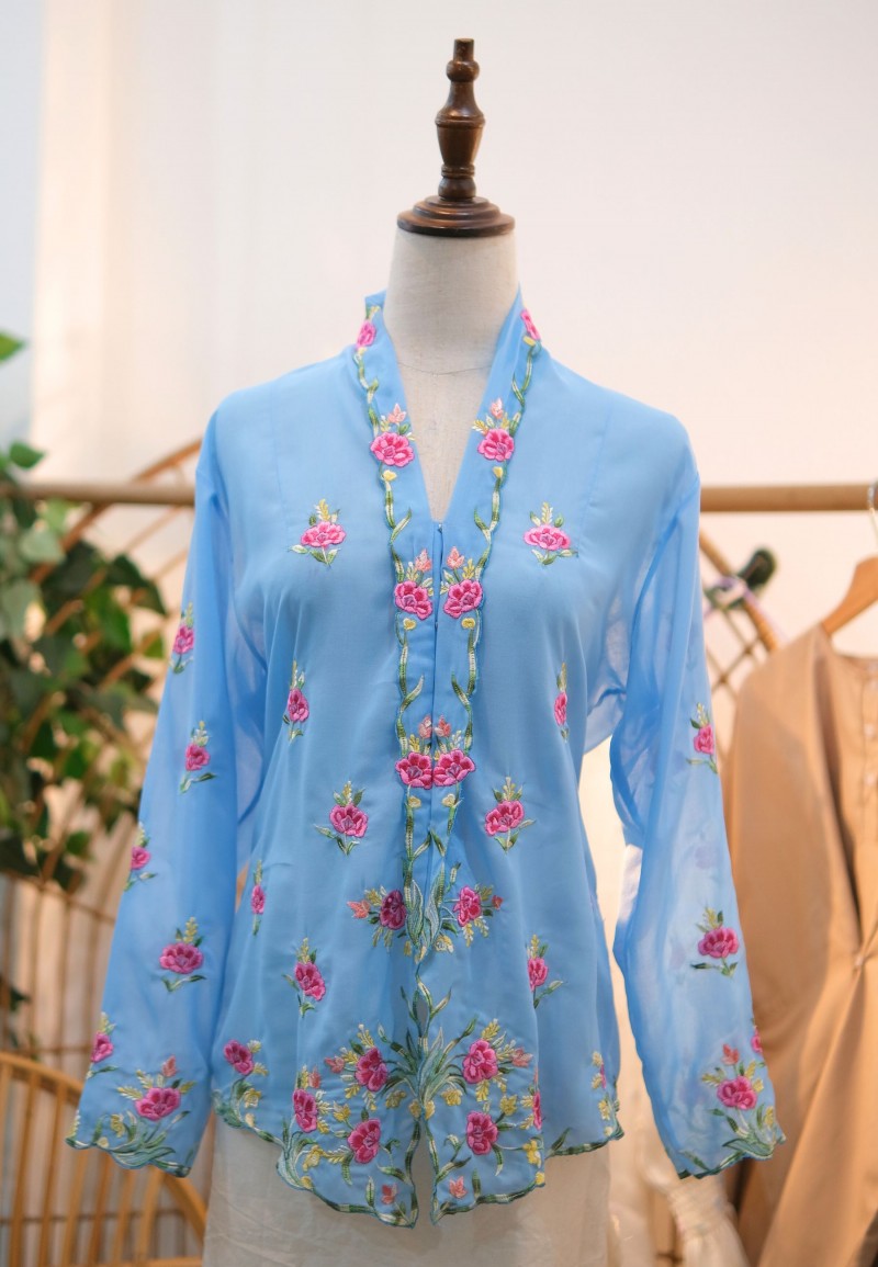 HANA KEBAYA IN POLAR WIND