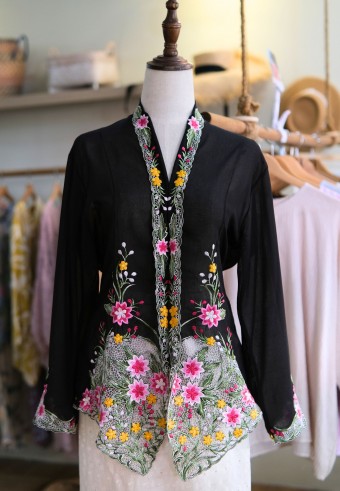 LEIA KEBAYA TOP 8.0 VELVET NIGHT