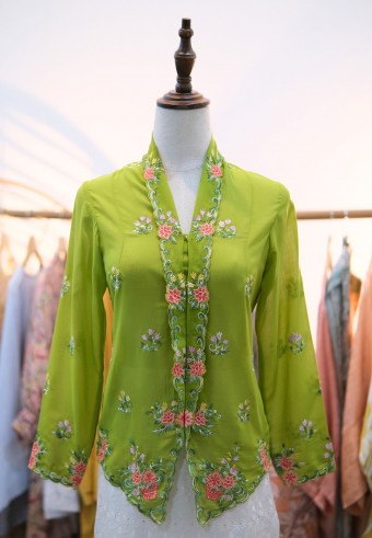 HANA KEBAYA BUTTON TOP 3.0 IN GRASS
