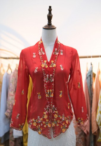HANA KEBAYA BUTTON TOP 3.0 IN RED CHERRY