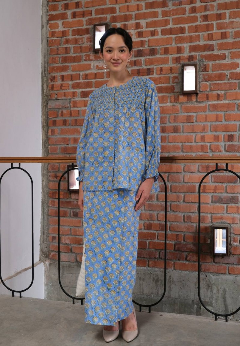RHAE DOLL KURUNG SET IN WILD FLOWER