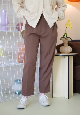 ANKLE PANTS IN DARK CHOCO