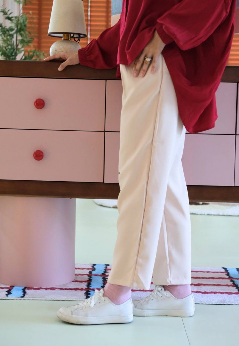 ANKLE PANTS IN VANILLA