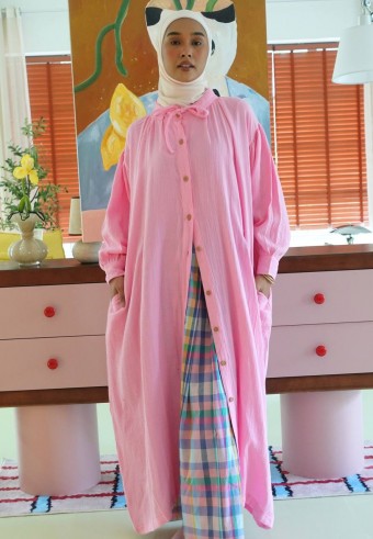 LEORA LONG DRESS IN BRIGHT PINK