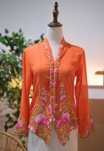 LEIA KEBAYA TOP 9.0 IN PUMPKIN